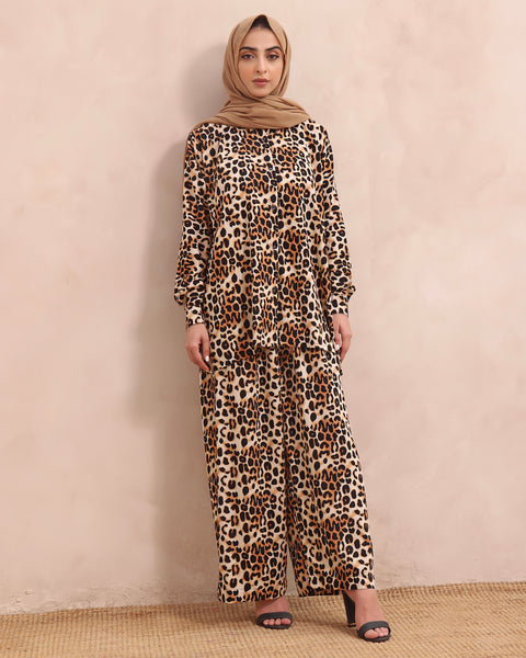 Summer Linen Co-ord Set In Leopard Print